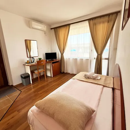 Family Helios 3* Sluneční pobřeží