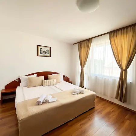 Casa de hóspedes Family Helios 3*