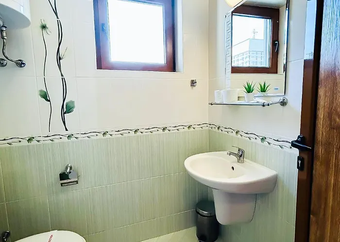 Family Helios 3* סאני ביץ'