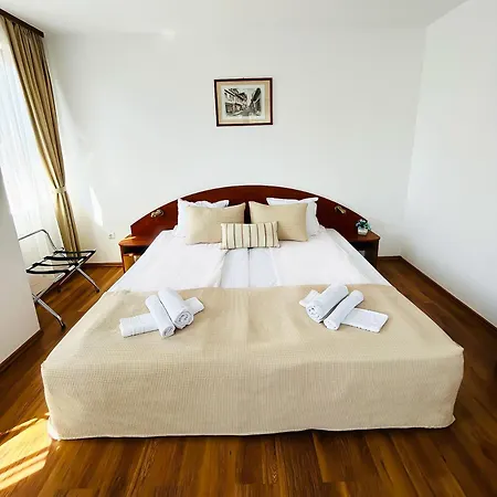 Family Helios 3* Солнечный берег